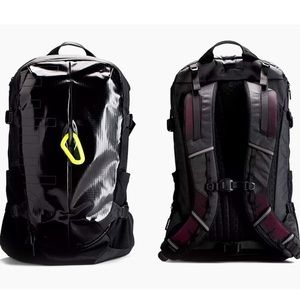 Lululemon LiftOS hiking backpack 25L